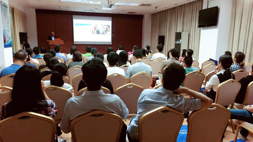 Daryl Fernandes presenting in Shanghai